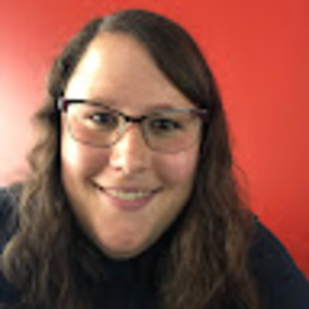 Meet your Posher, Courtney